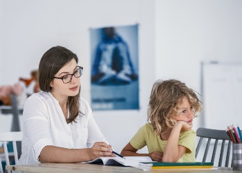 Atividades lúdicas para crianças com TDAH: estratégias práticas para sala de aula